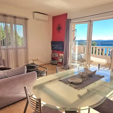 Elza Apartment