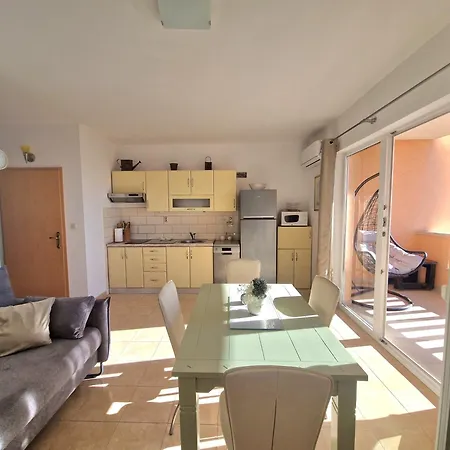 Elza Apartment