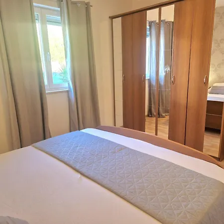 Apartment Elza Trogir