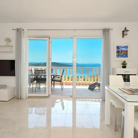 Apartament Elza *