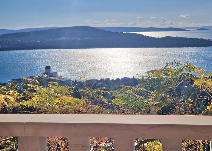 公寓 Elza 特罗吉尔