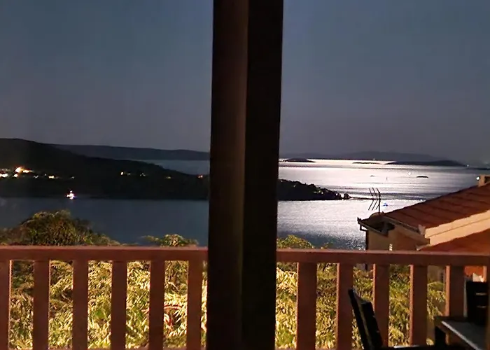 公寓 Elza 特罗吉尔